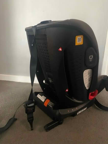 Photo of free Joie isofix car seat (Bromley common) #4
