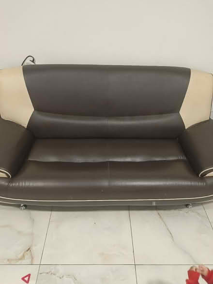 Photo of free Leather Sofa (Hounslow TW34) #3