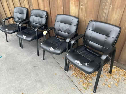 Photo of free black metal frame arm chairs, worn (Terra Linda - San Rafael) #1