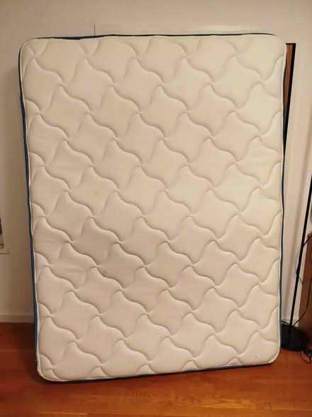 Photo of free Queen matress (upper west side) #1