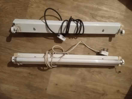 Photo of free Two fluorescent lights (Stopsley LU2) #1