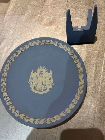 Photo of free Christmas plate 1995 (Southall UB1) #1