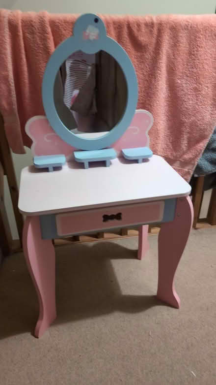 Photo of free Children's dressing table (Portchester PO16) #1