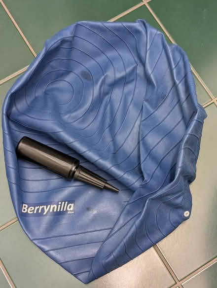 Photo of free Yoga ball & pump (Somerville (Brickbottom)) #1