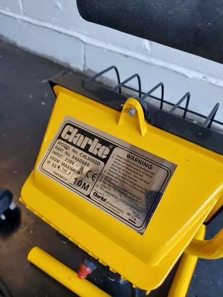 Photo of free Clark 500W Halogen Work Light (Morley Green SK9) #1