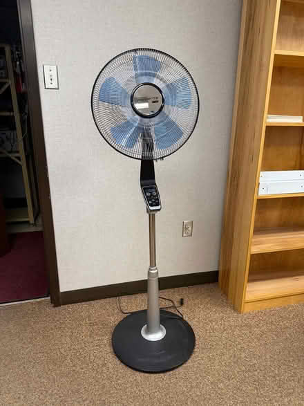 Photo of free Floor fan (Near Slack and Merivale) #1