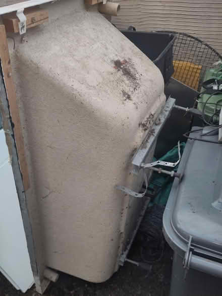 Photo of free Bath with surround (Morecambe) #3