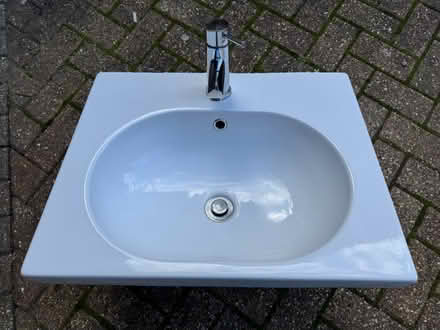 Photo of free Large wall hung sink (Orpington) #1