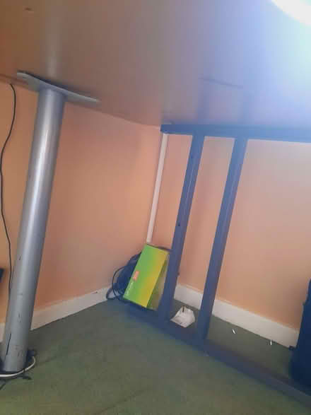 Photo of free Desk (Chalgrove, OX44) #3