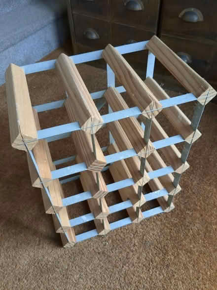Photo of free 12 bottle wine rack (Kennington OX1) #1