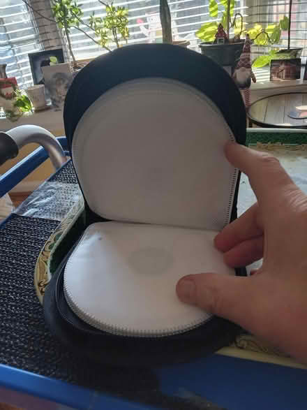 Photo of free CD holder (Telegraph Rd., Alexandria) #1