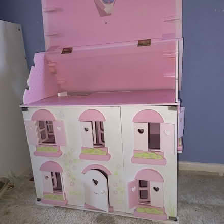 Photo of free Pink Dollhouse & Furniture (MK13 bradwell) #1