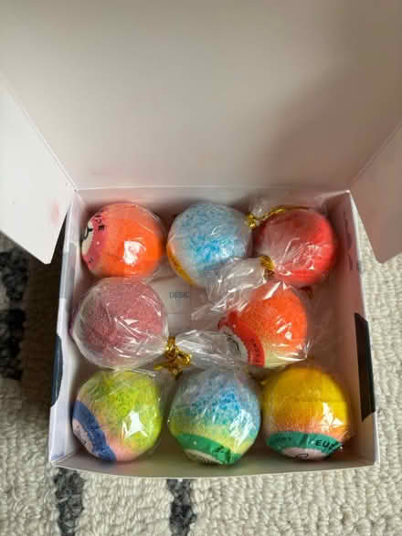Photo of free 8 small bath bombs (Rego Park) #1
