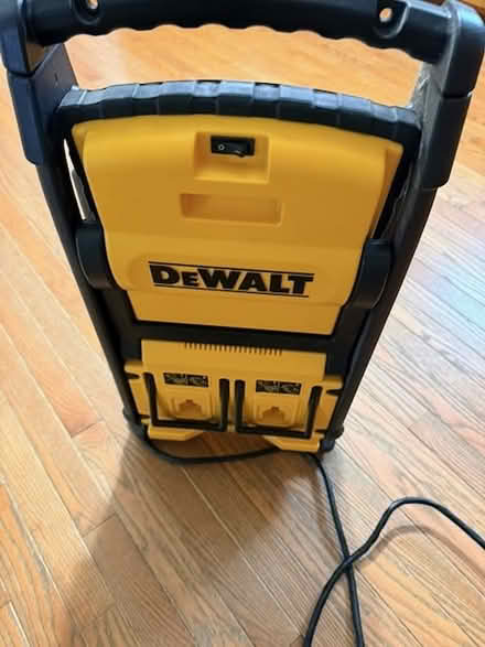 Photo of free DEWALT Work Light Charger (Courts of Four Seasons) #4