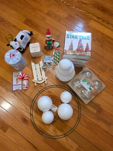 Photo of free Assortment - holiday craft supplies (Manassas city) #1