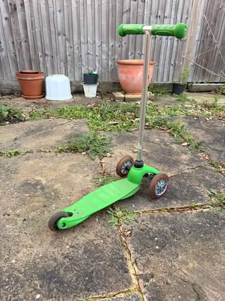 Photo of free π΄ Green Mini Micro Scooter (Richmond TW9) #3