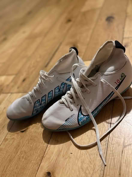 Photo of free Nike mercurial football boots (ME10) #3