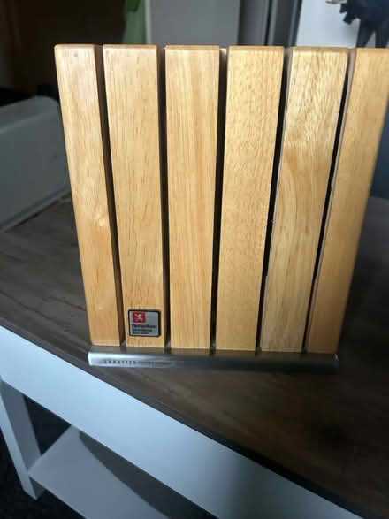 Photo of free Knife Block (Luton LU3) #1