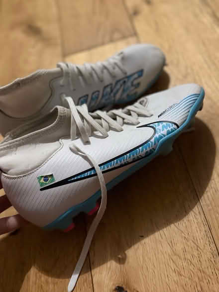 Photo of free Nike mercurial football boots (ME10) #1