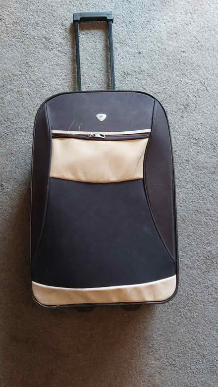 Photo of free Suitcase (St Albans Jersey Farm AL4) #1