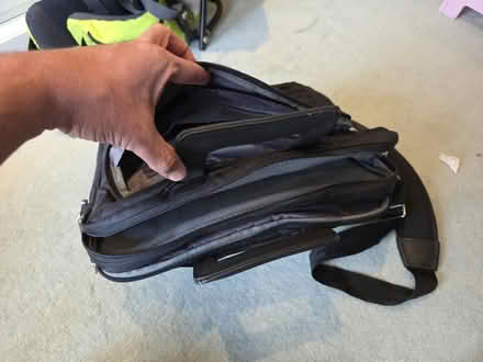 Photo of free Dell Laptop bag (21 MHG SW20) #2