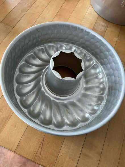 Photo of free Baking pans (Bronxville, NY 10708) #3