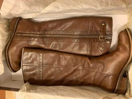 Photo of free Leather Boots Size 5.5 Brown Decor (Ponderosa Park Area) #2