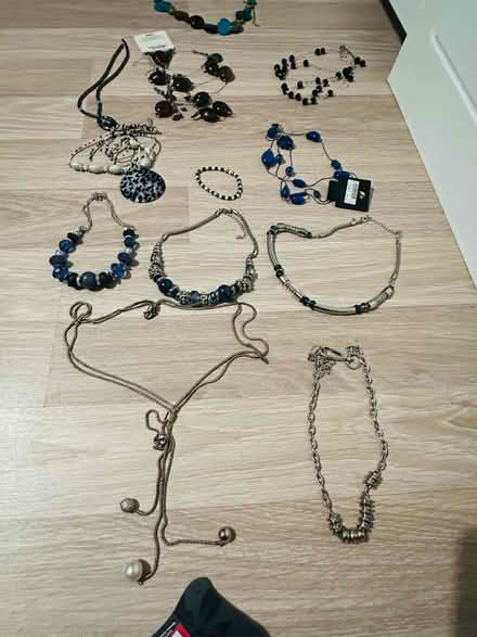 Photo of free Fashion jewellery (Bartley Green B32) #3