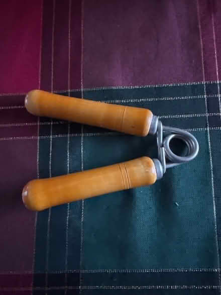 Photo of free wrist/hand strengthener (Risinghurst OX3) #1