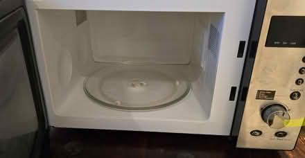 Photo of free Daewoo KOR-2000 Microwave 900W (South Ruislip) #2