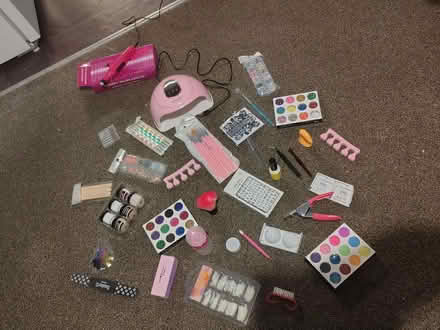 Photo of free False nails set up kit . (Gorgie EH11) #4