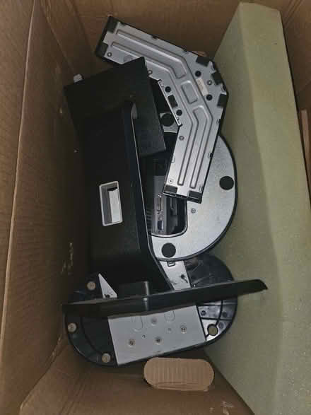 Photo of free Computer monitors (Burton-upon-Trent DE14) #1