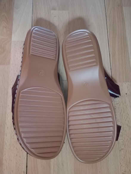 Photo of free Slip on shoes size 9 (Edgware HA8) #3