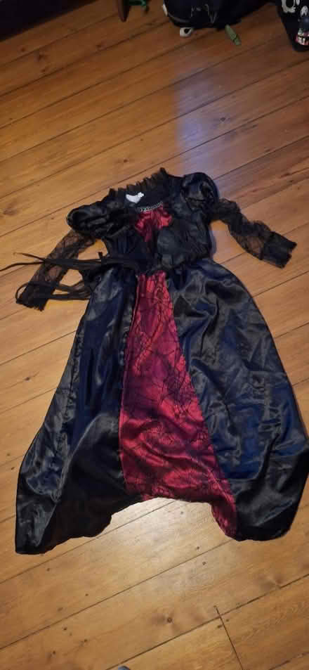 Photo of free dressing up costumes (Berkhamsted HP4) #3