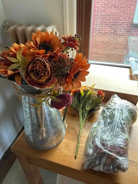 Photo of free 4 bouquets of fake flowers (Seattle, Washington) #1
