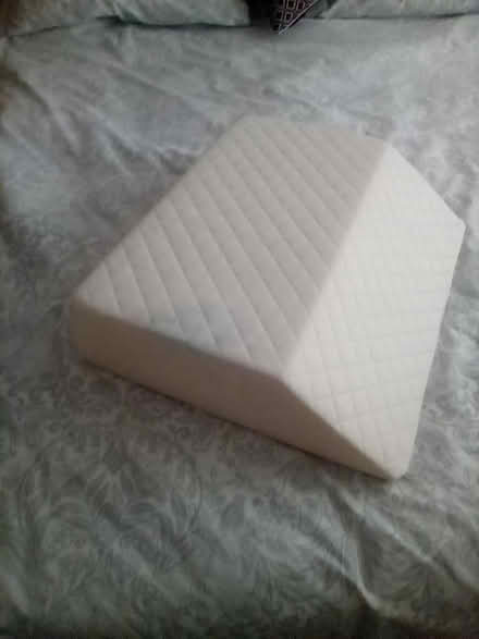Photo of free leg bed wedge (North Worle BS22) #1