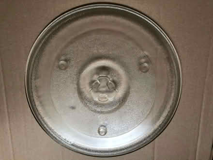 Photo of free MF Microwave turn plate/dish 270mm (Earlham NR5) #1