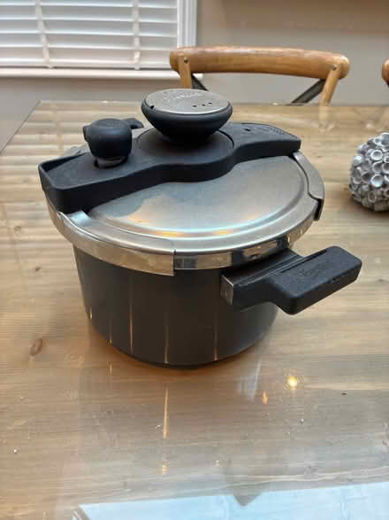 Photo of free Stovetop pressure cooker (Leckhampton GL53) #2