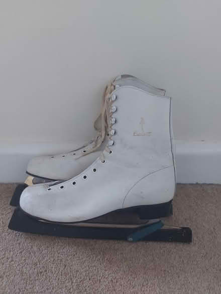 Photo of free Ladies ice skates (Cheam SM2) #1