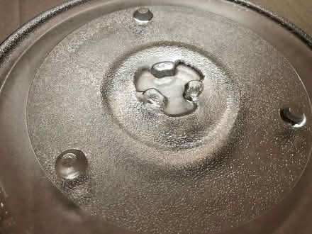 Photo of free MF Microwave turn plate/dish 270mm (Earlham NR5) #4