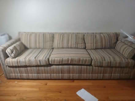 Photo of free Sofa (Baseline) #1