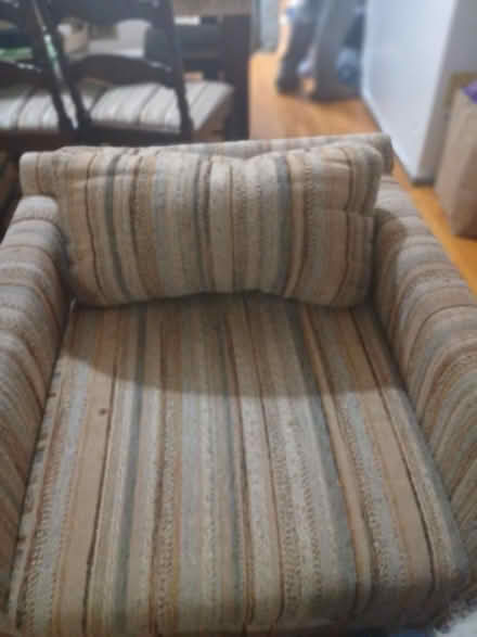 Photo of free Sofa (Baseline) #2