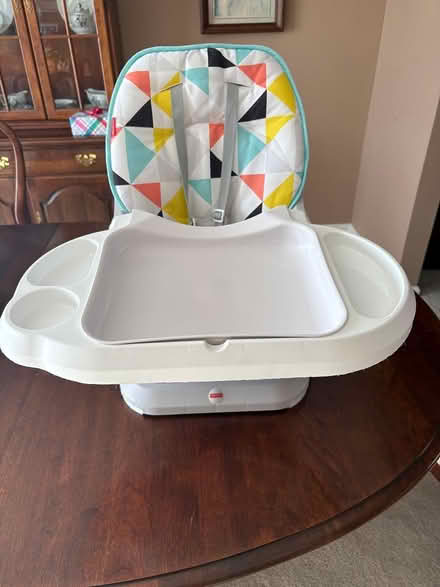 Photo of free Booster Seat (Newark, DE) #1