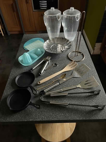 Photo of free Various kitchen items (Newbold S41) #1