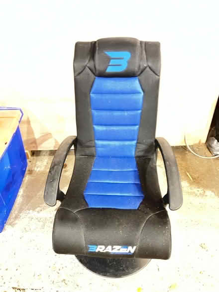 Photo of free brazen gaming chair (Knaphill) #1