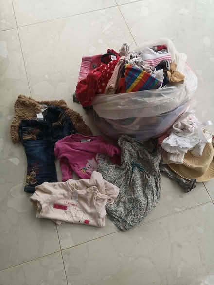 Photo of free Bag of baby girl's clothes (Barbourne WR1) #1