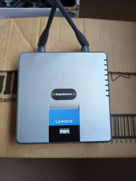 Photo of free Linksys range booster (IG4) #1