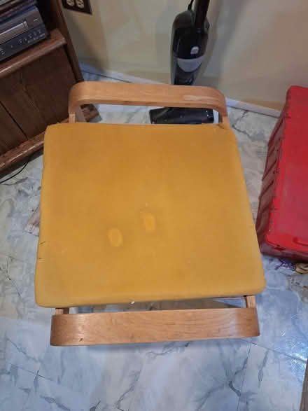 Photo of free IKEA chair and stool (Villa park) #4