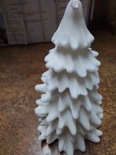 Photo of free White candle (Fords Farm RG31) #2