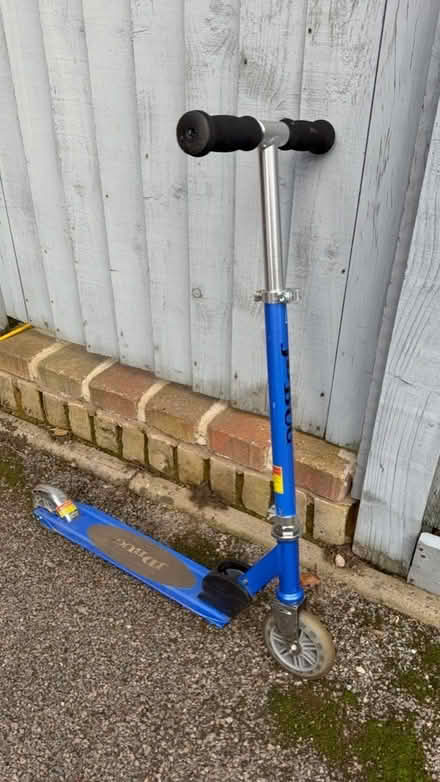 Photo of free Kids Scooter - for a 4-7yr old (Seer Green HP9) #1